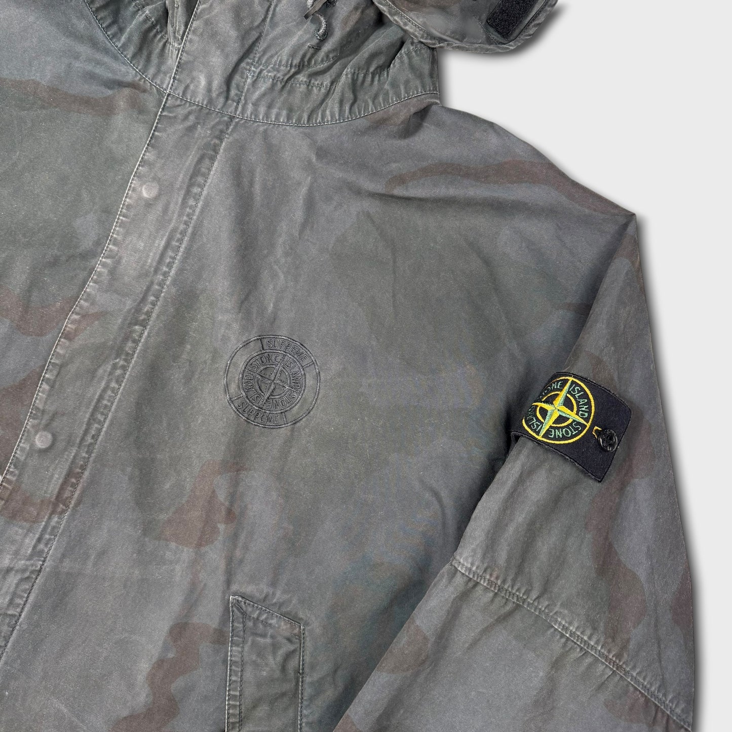 Stone Island x Supreme ‘Brushed Cottkon 2C Camo’ Riot Mask Jacket L