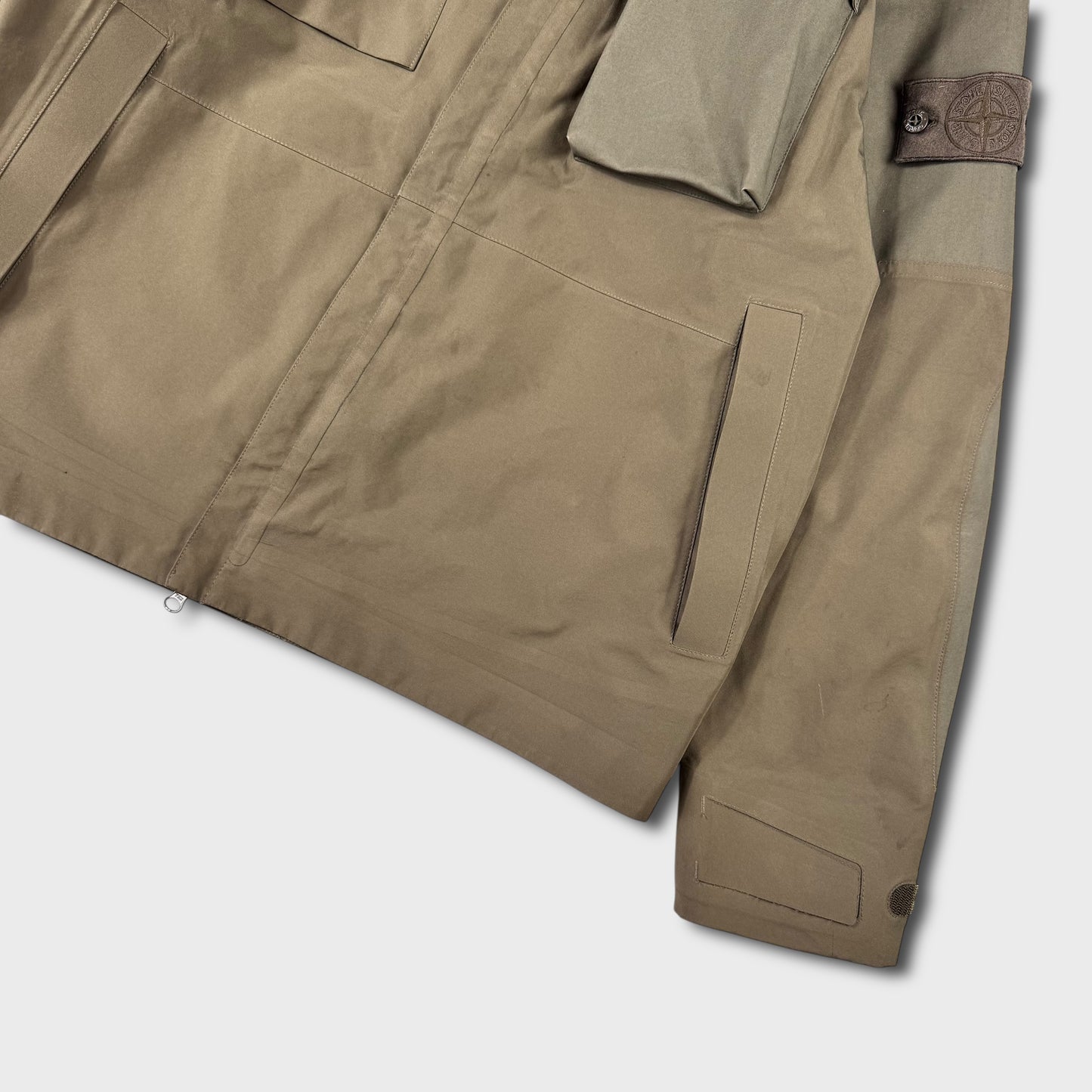 Stone Island Ghost Tank Shield Mulitlayer Fusion Jacket M