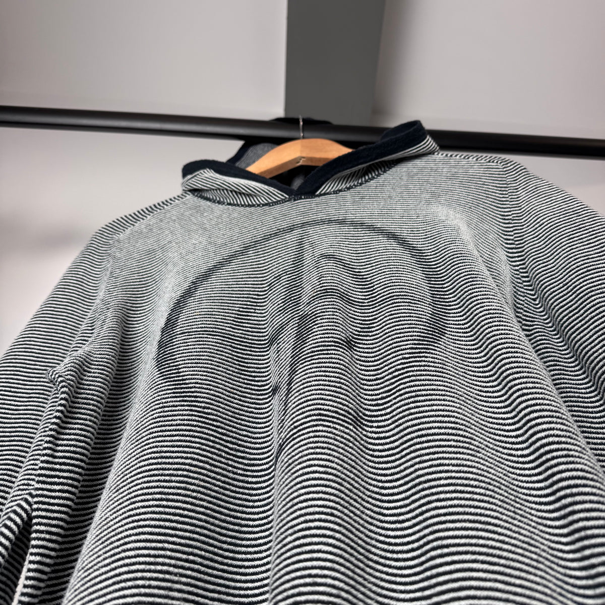 Stone Island SS2009 Mesh Badge Holographic Hoodie L