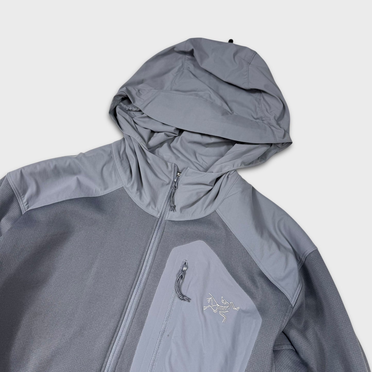 Arc’teryx Baby Blue Konseal Hoodie M