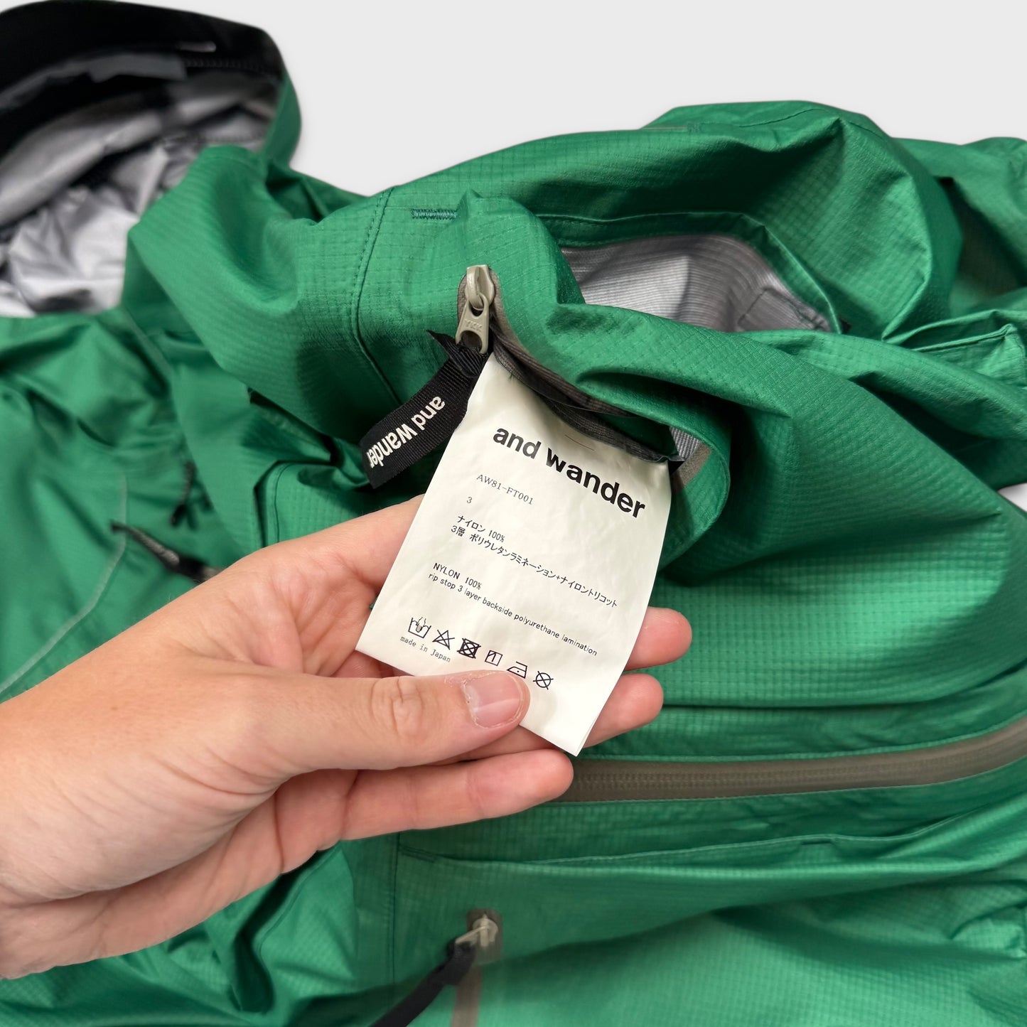 And Wander Pertex Field Water-Resistant Jacket M