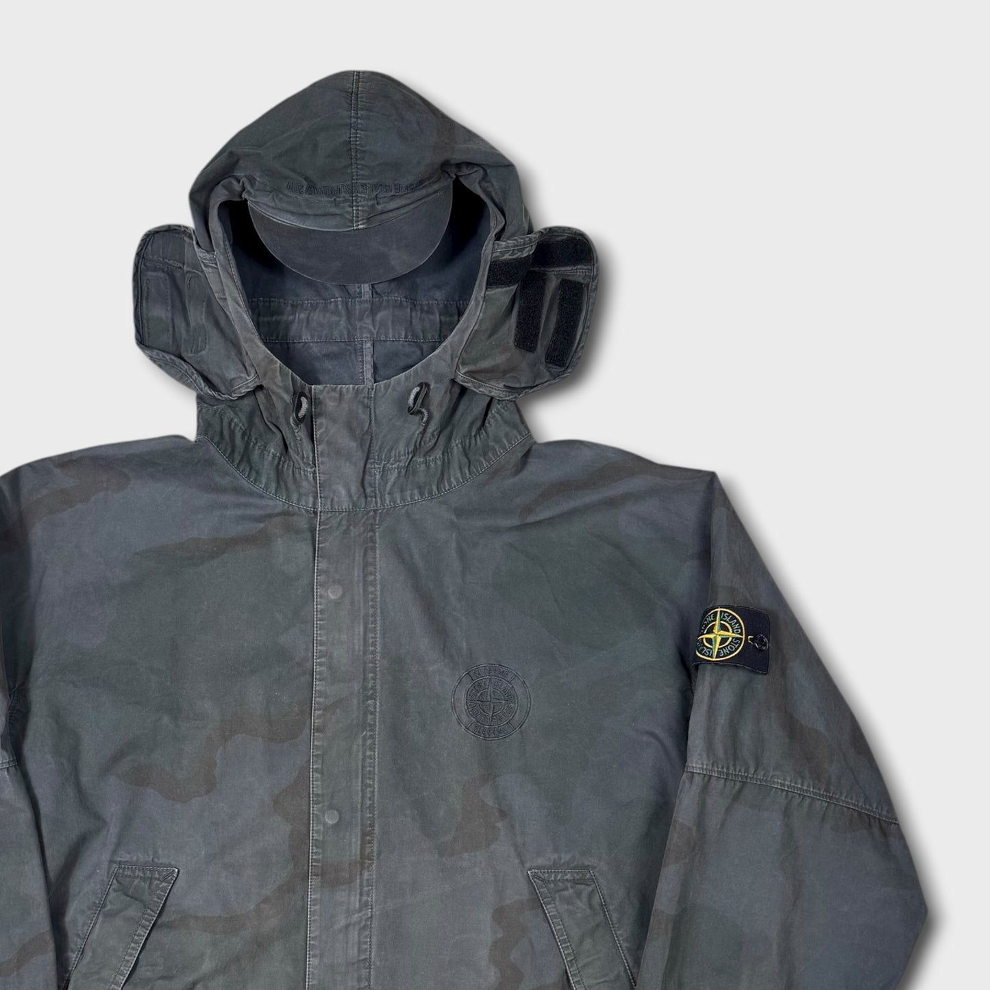 Stone Island x Supreme ‘Brushed Cottkon 2C Camo’ Riot Mask Jacket L