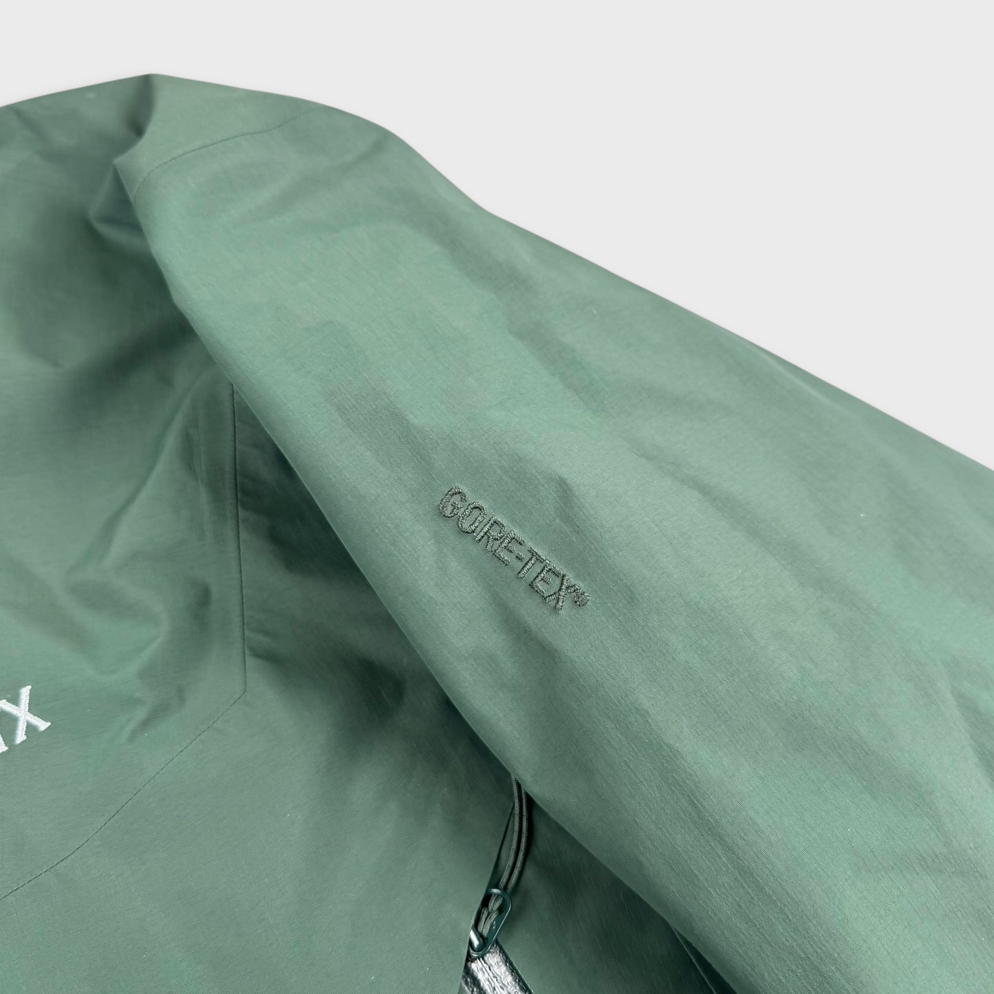Arc’teryx Beta SL ‘Cypress Green’ Goretex Jacket M