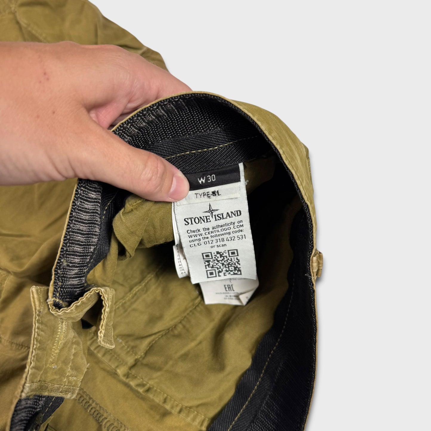 Stone Island Badge Cargo Shorts W30