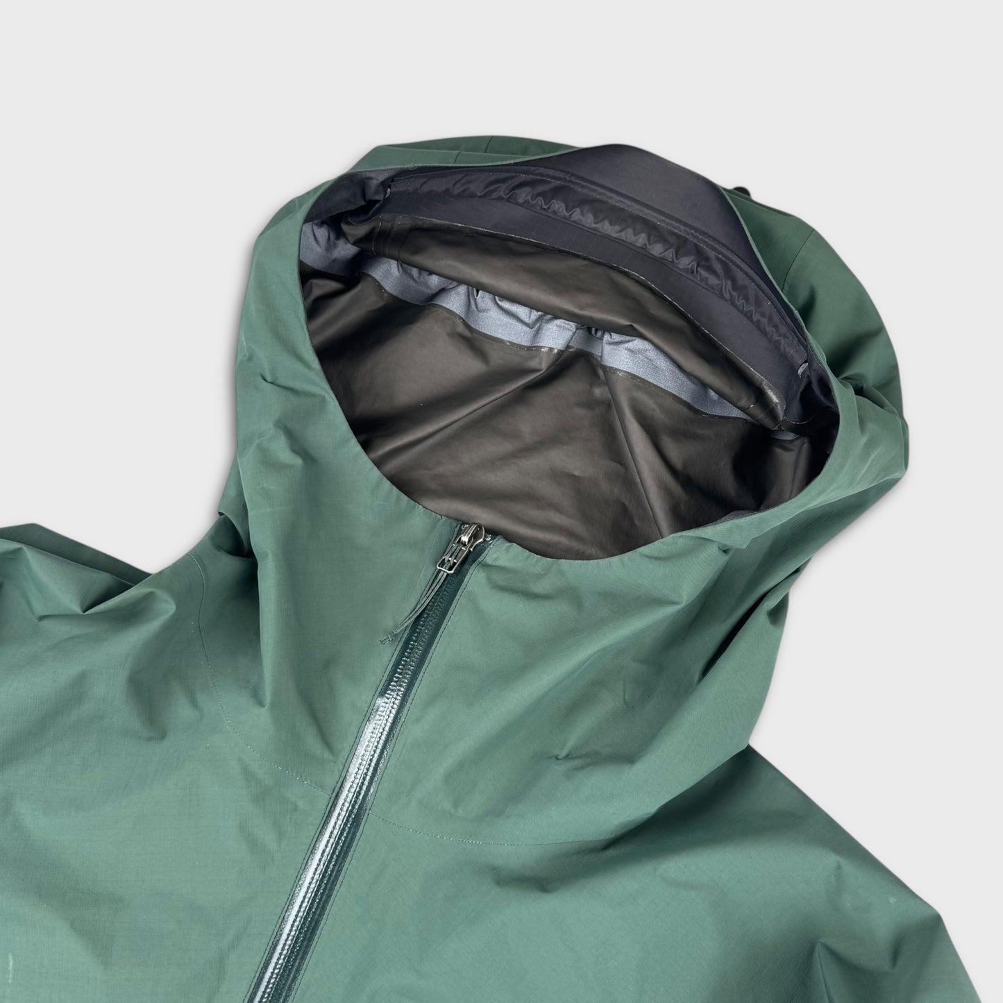 Arc’teryx Beta SL ‘Cypress Green’ Goretex Jacket M