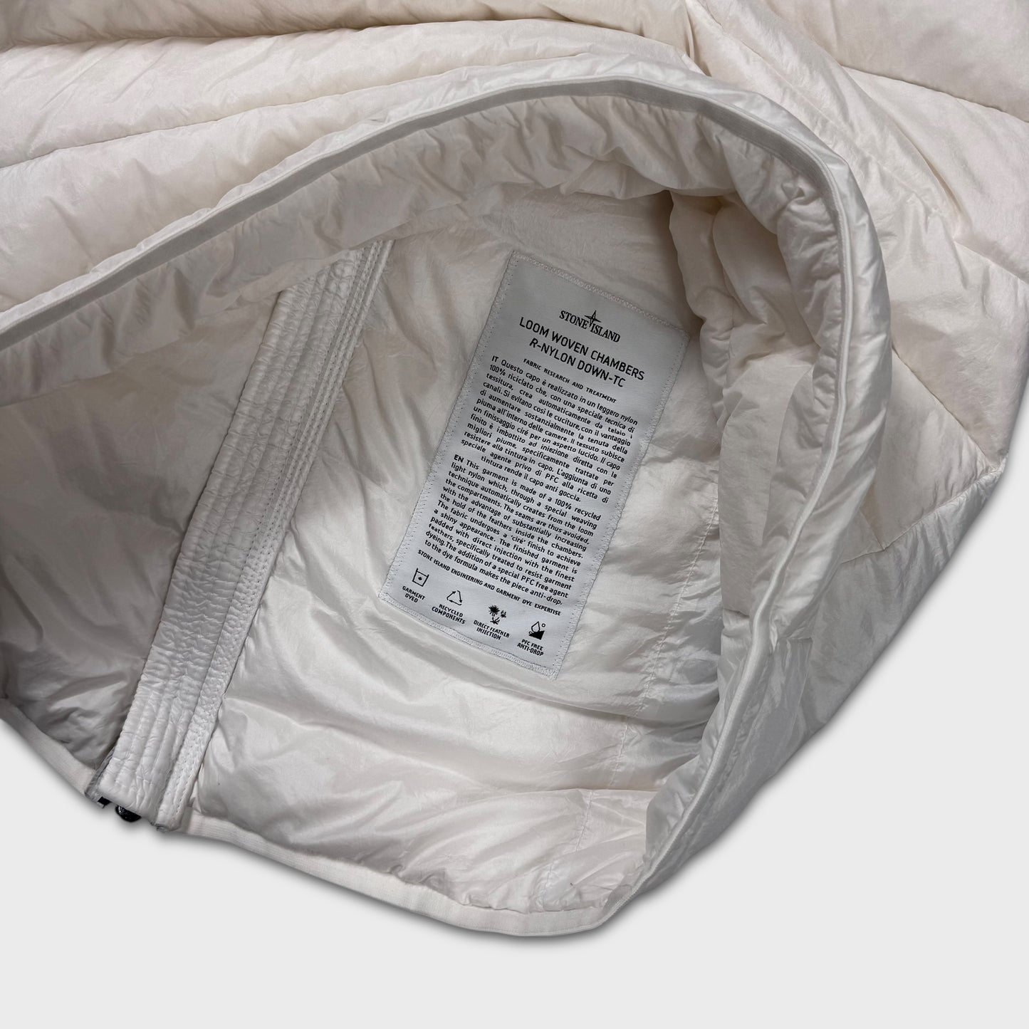 Stone Island White Loom Woven Chambers R-Nylon Down-TC Jacket L