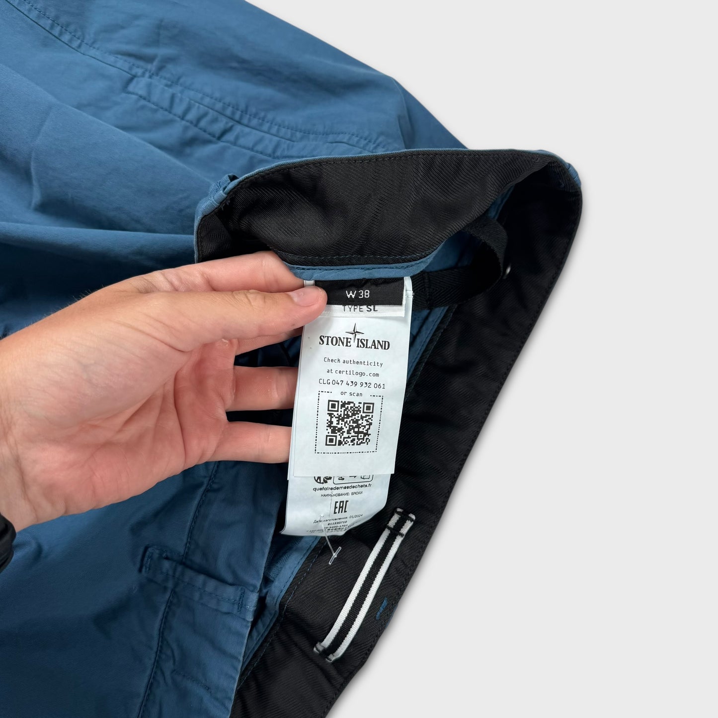 Stone Island Blue Badge Cargo Pants W38