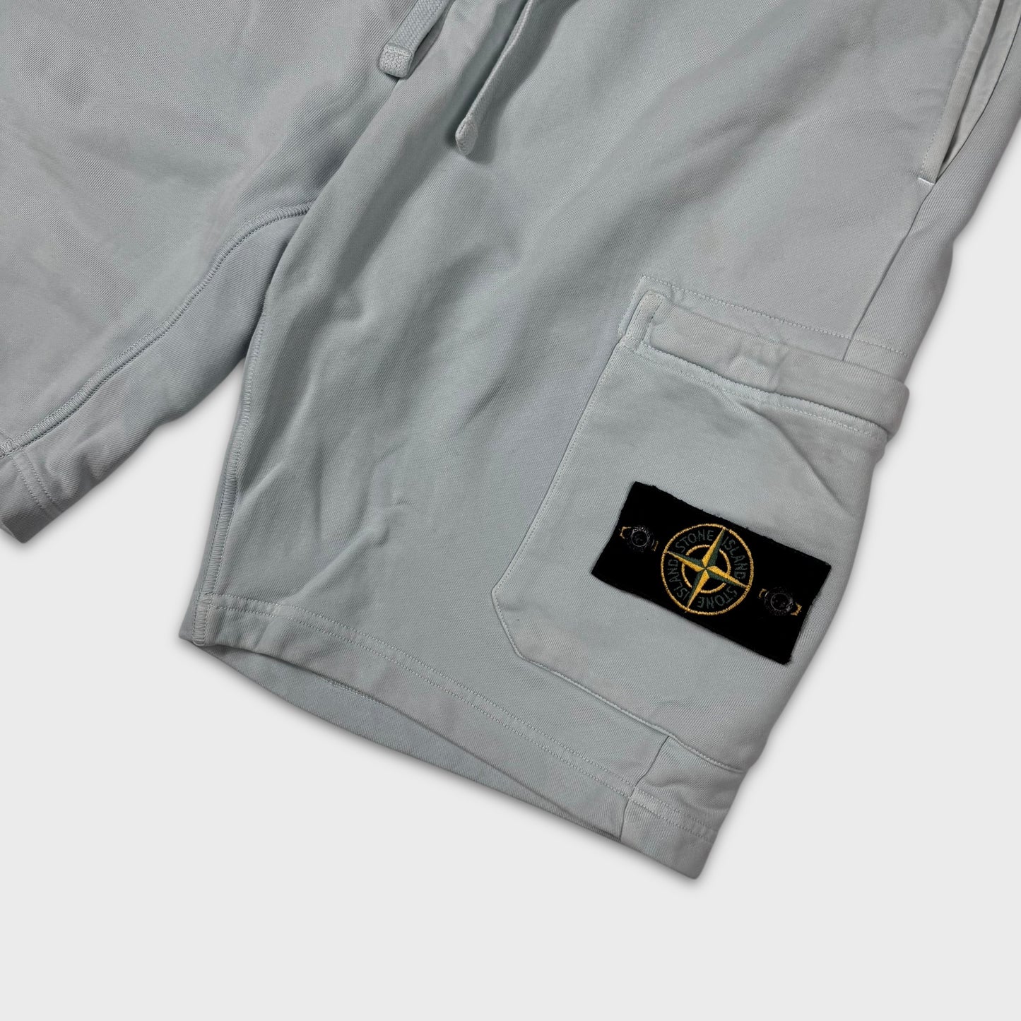 Stone Island Aqua Cotton Shorts L