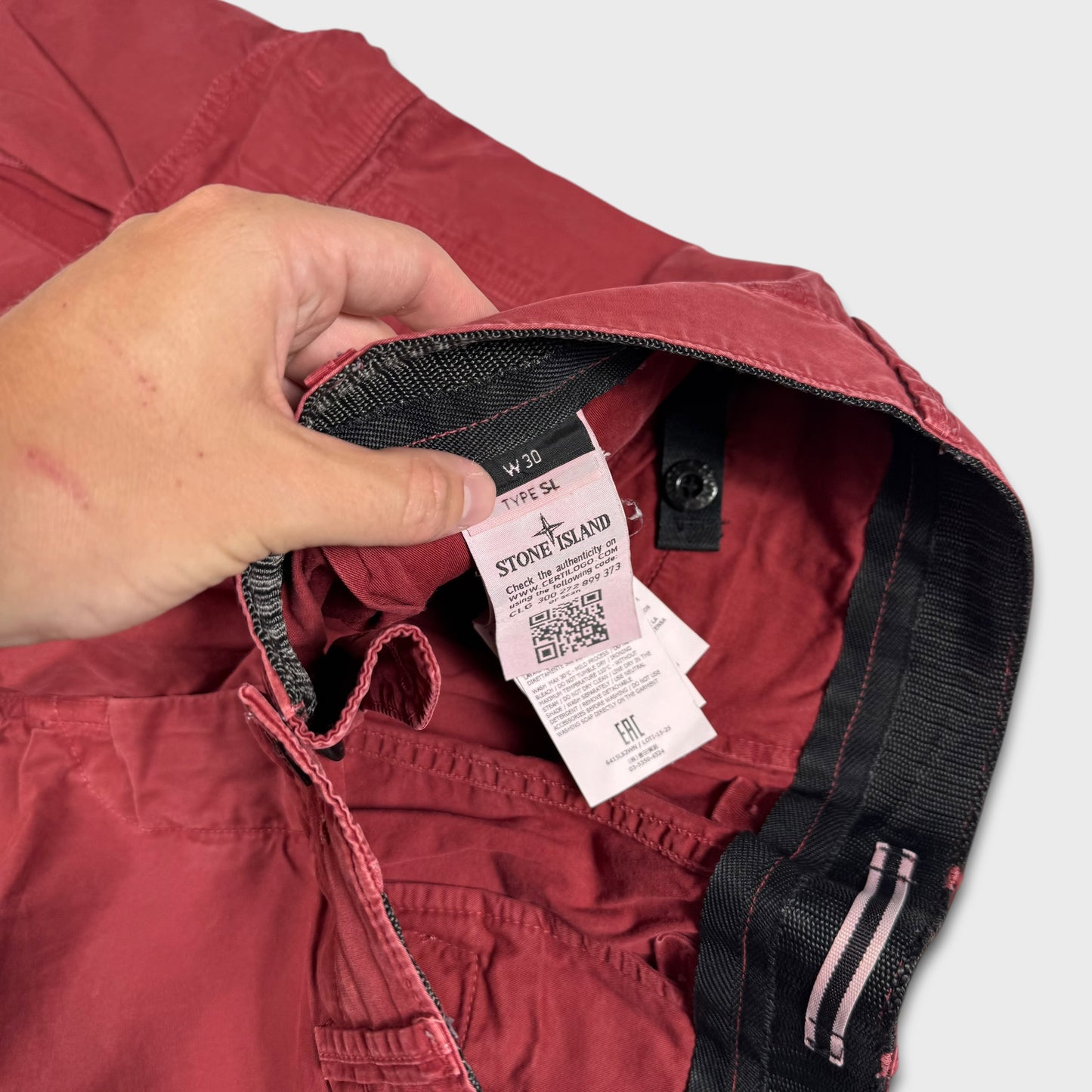 Stone Island Badge Cargo Shorts W30