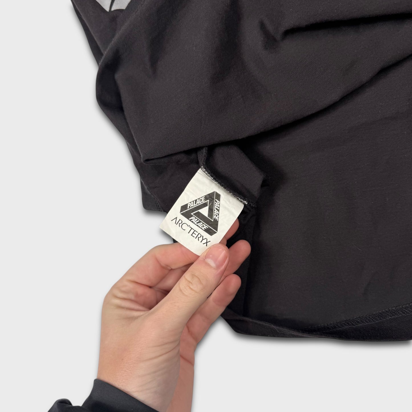 Arc’teryx x Palace Tri-Ferg T-Shirt M