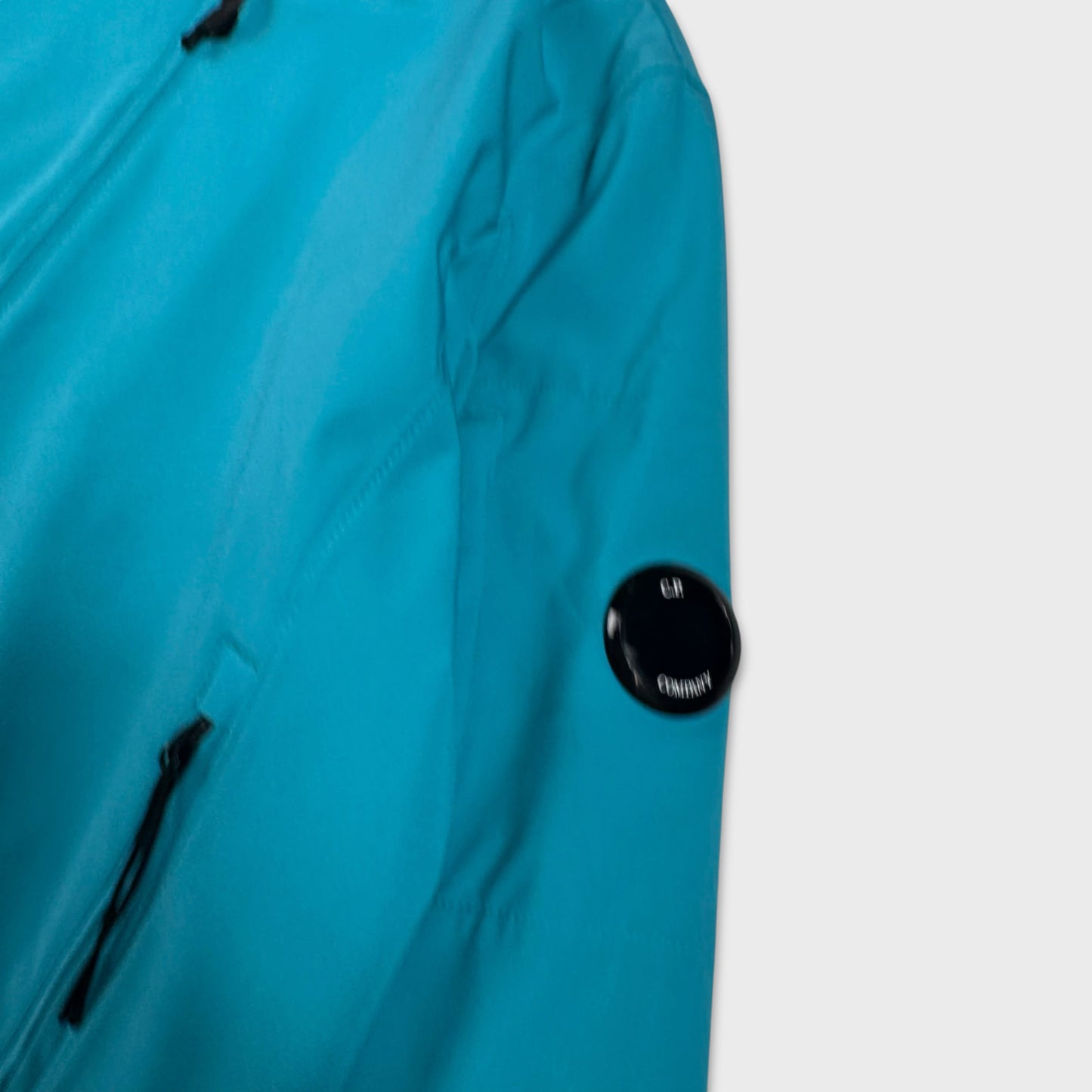 CP Company Aqua Shell-R Lens Soft Shell Jacket M