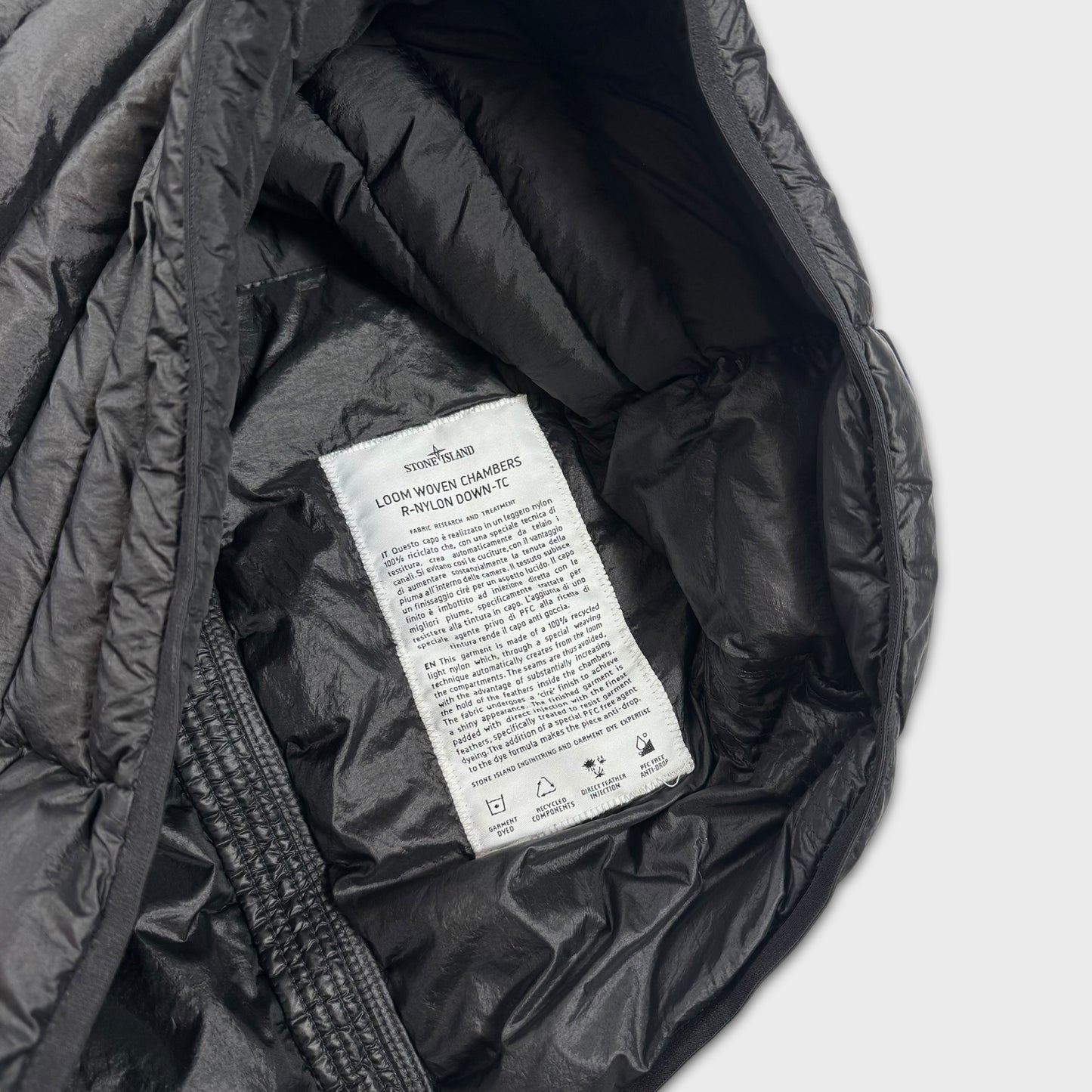 Stone Island Look Woven Chambers R-Nylon Down Jacket M