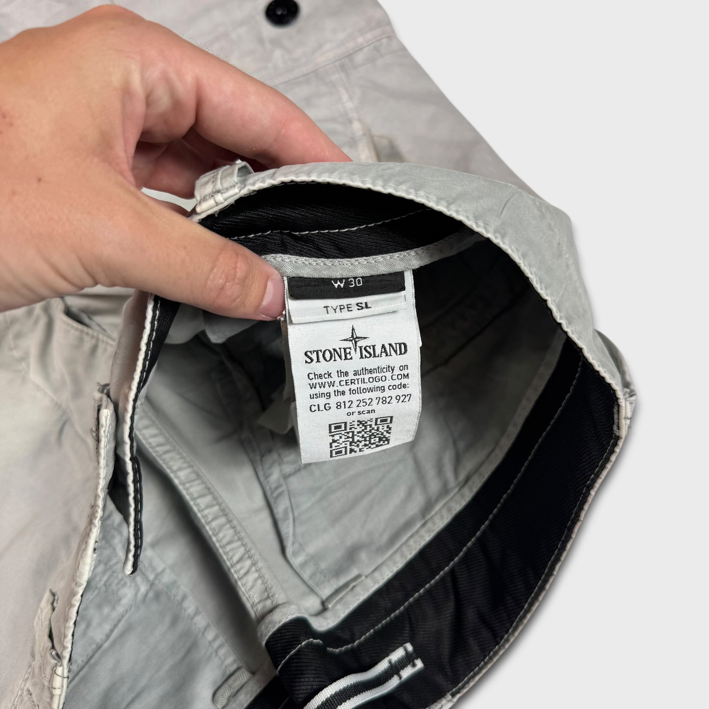 Stone Island Badge Cargo Shorts W30