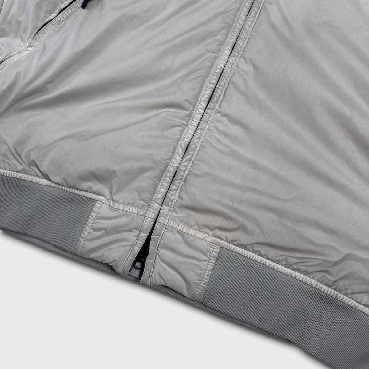 Stone Island Natural Garment Dyed Crinkle Reps W/ Primaloft Jacket L