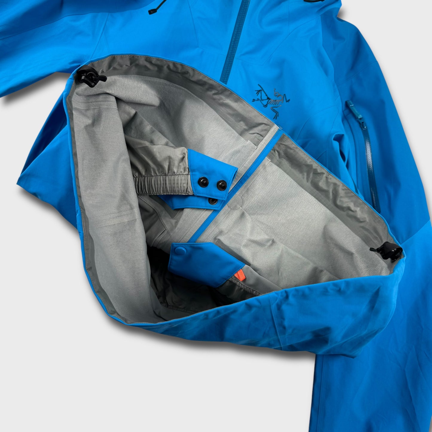 Arc’teryx Two-Tone Blue Goretex Jacket Women’s M