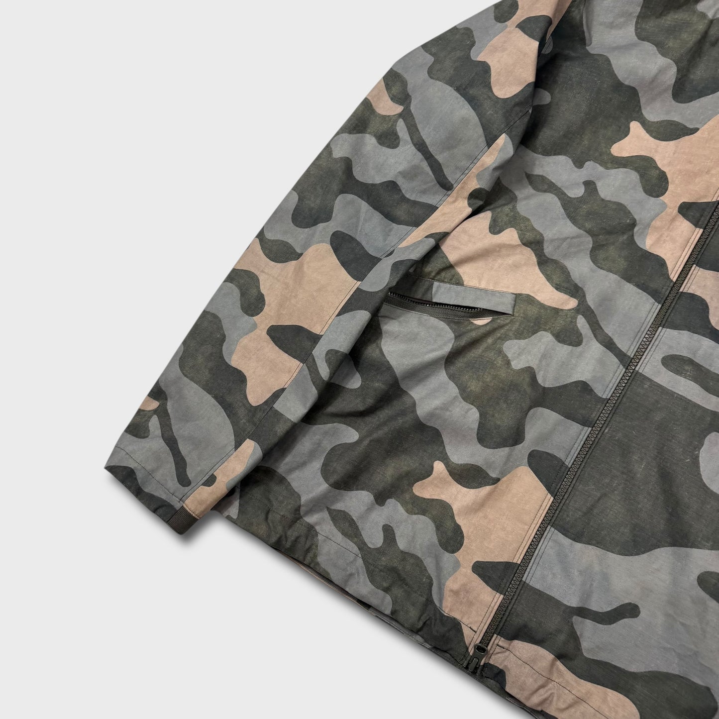 CP Company Camouflage Pro-Tek Lens Hooded Jacket M