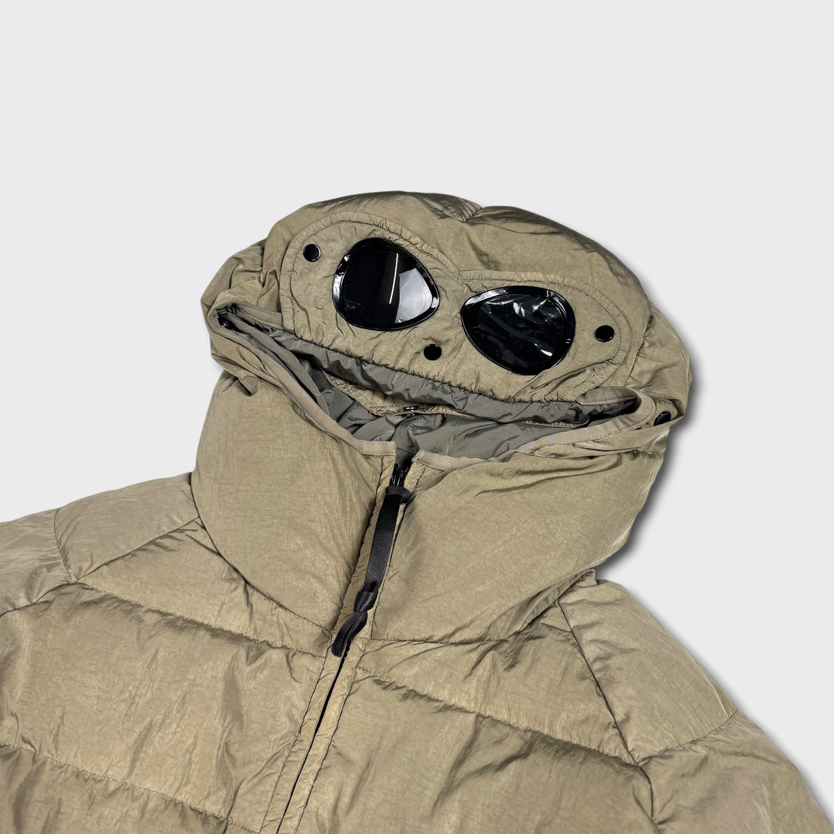 CP Company Eco Chrome-R Goggle Hood Puffer Jacket M