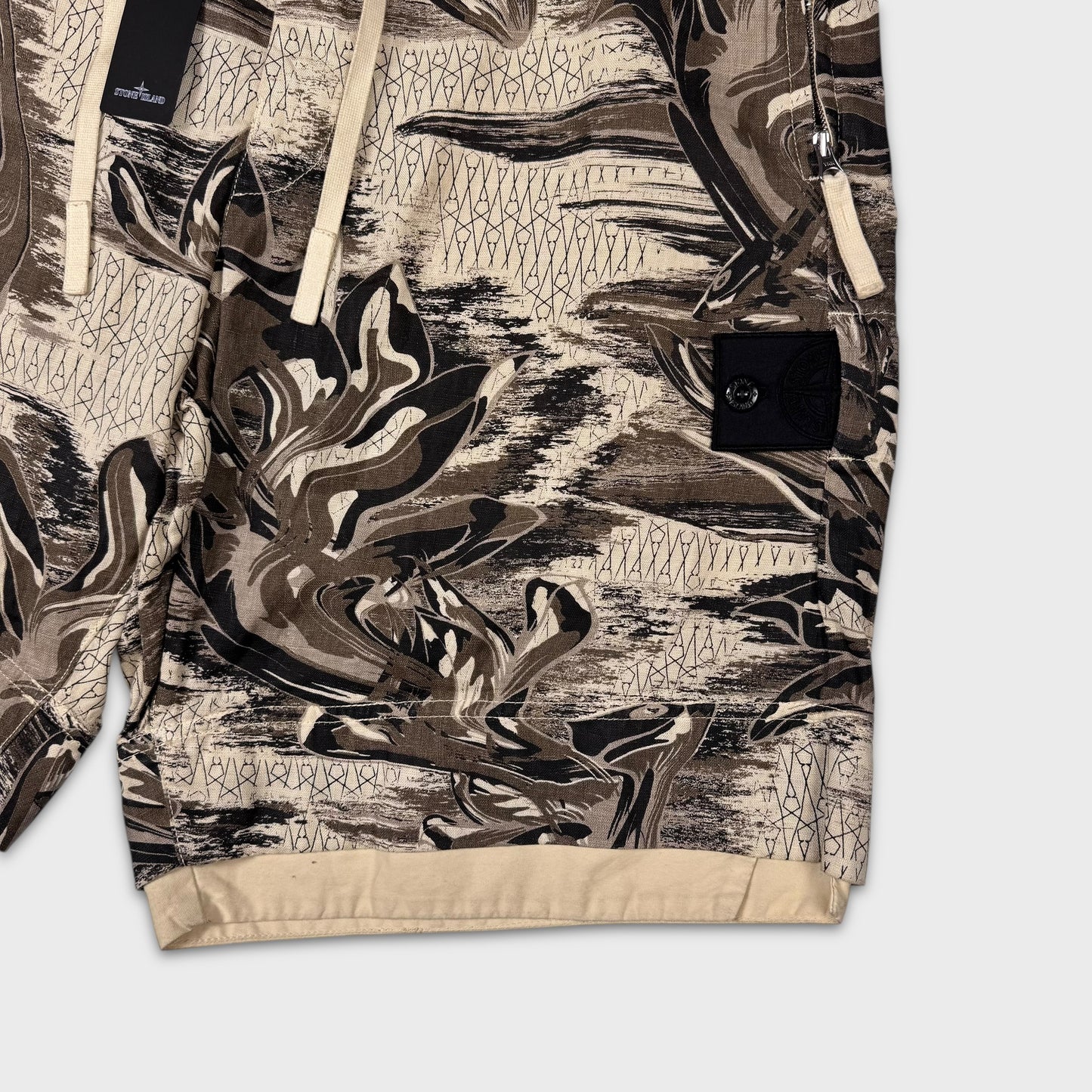 Stone Island Shadow Project Bermuda Print Shorts BNWT S/M
