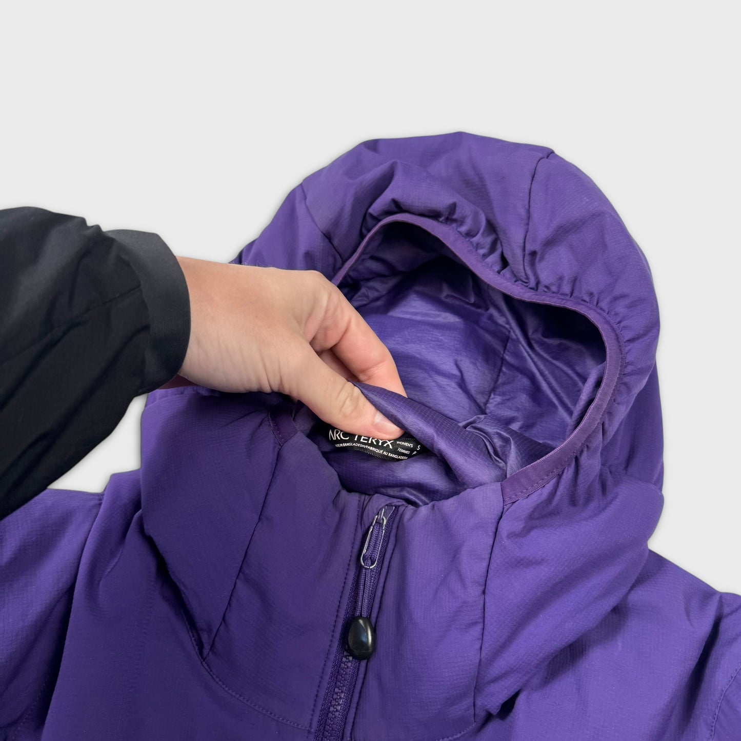 Arc’teryx Women’s Purple Atom Hoody S