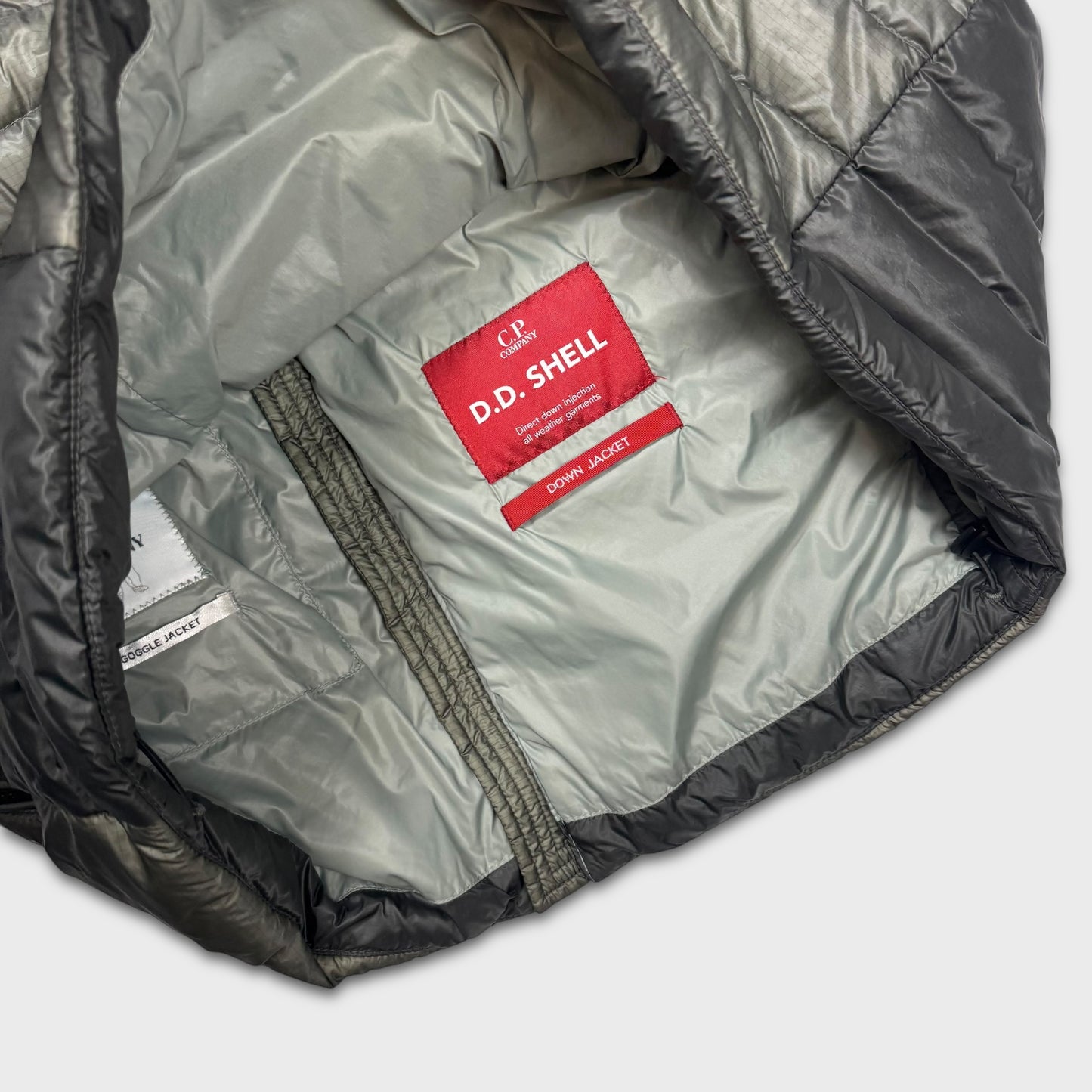 CP Company DD Shell Goggle Puffer Jacket M