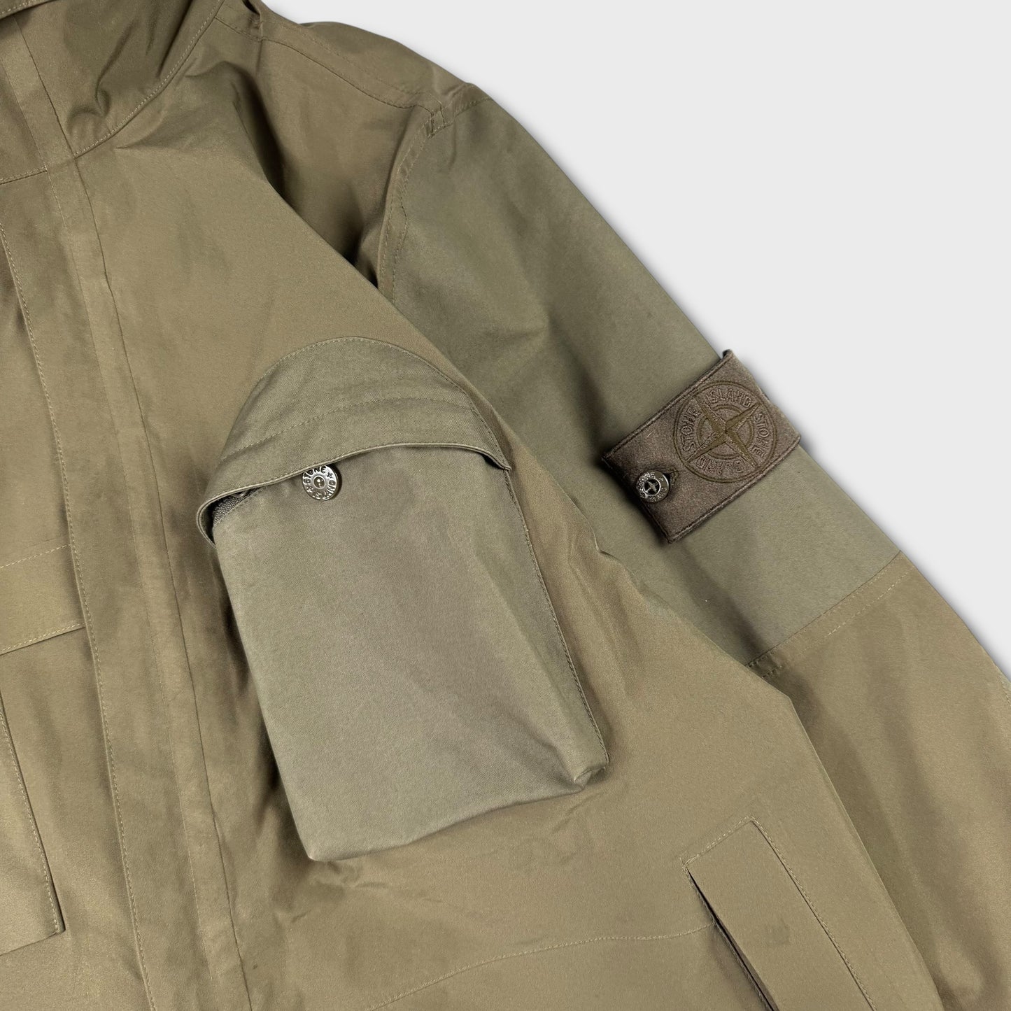 Stone Island Ghost Tank Shield Mulitlayer Fusion Jacket M