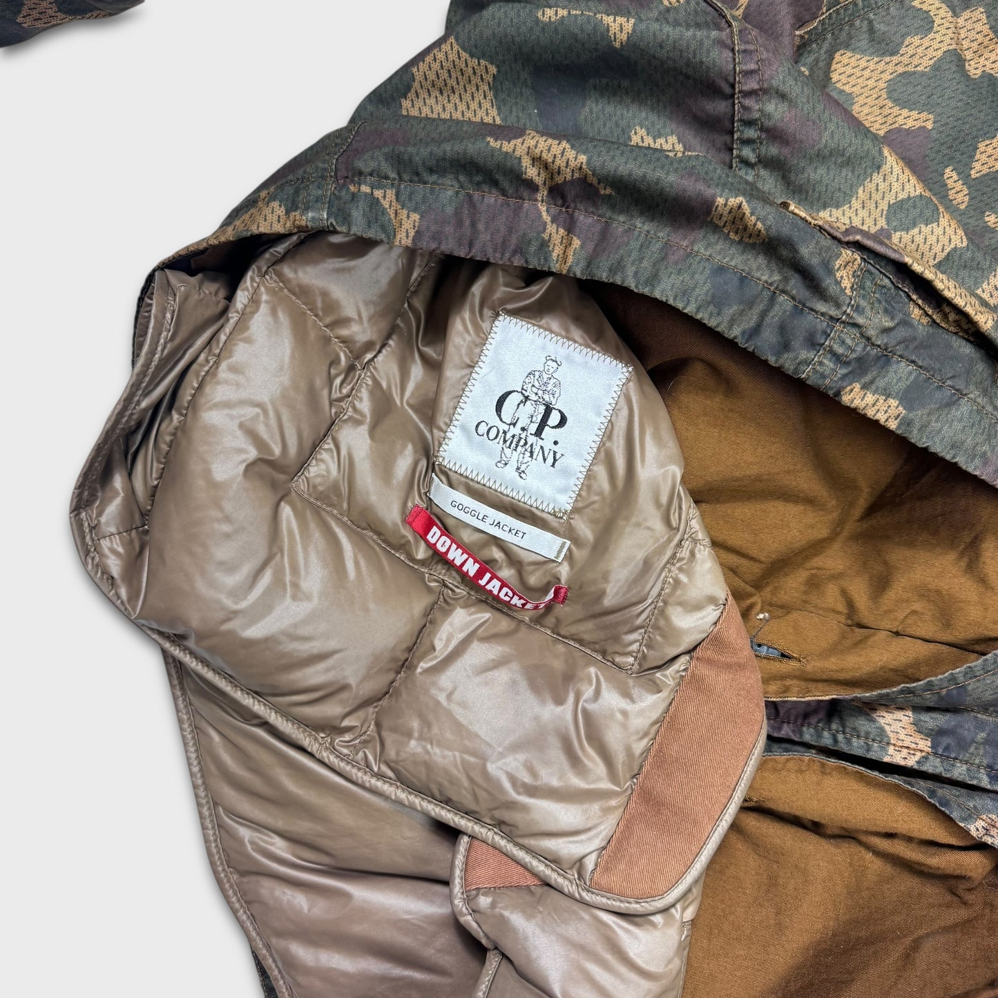 CP Company 50 Fili La Mille Goggle Hood Down Jacket L