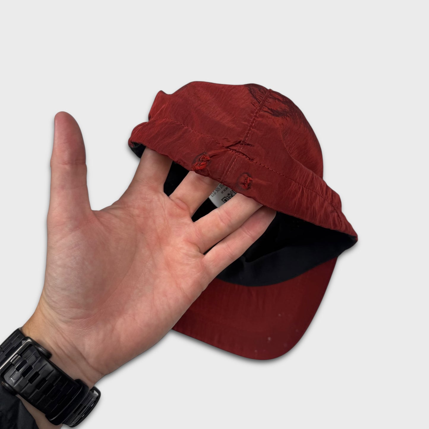 Stone Island Red Nylon Metal Cap L
