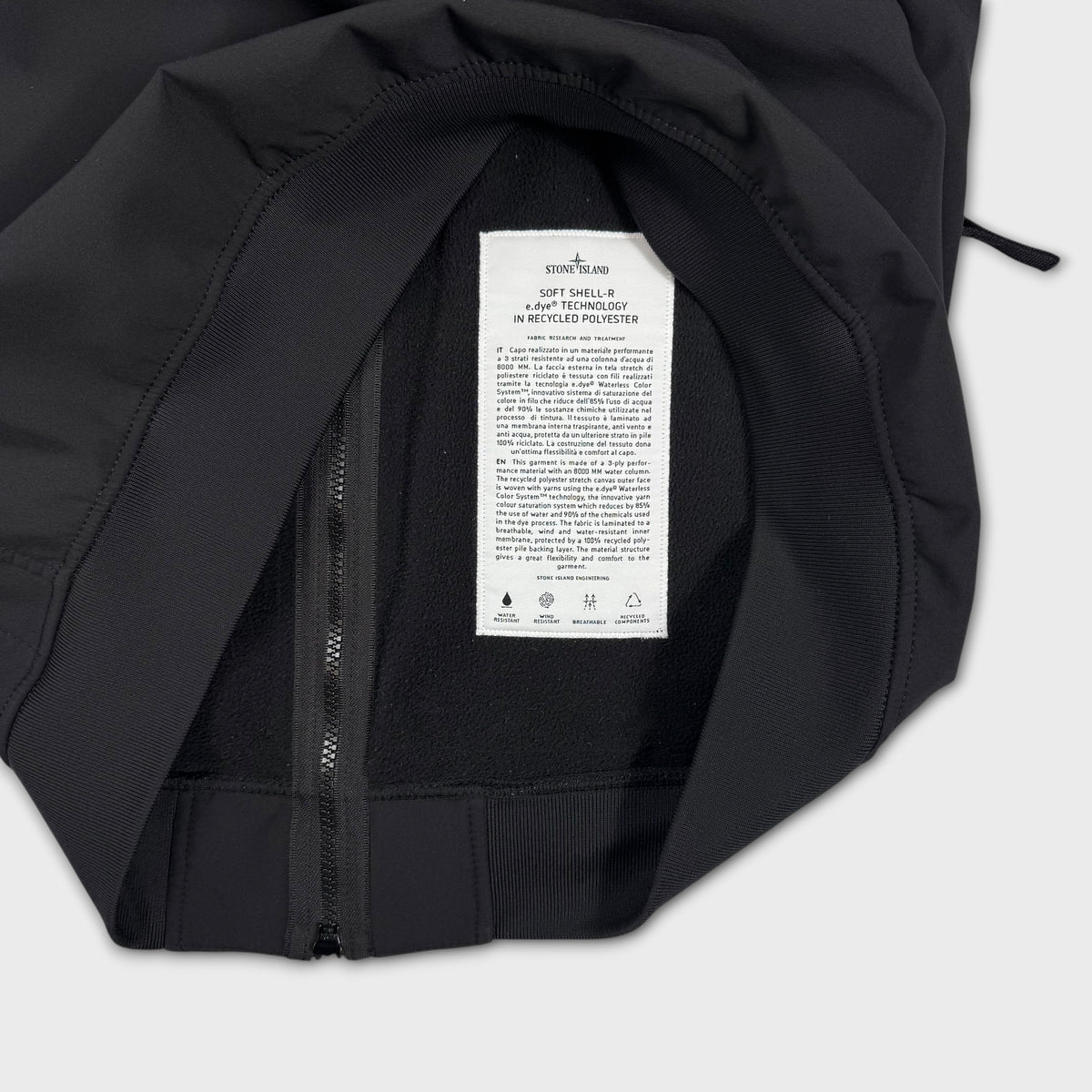 Stone Island Soft Shell-R e-Dye Technology Jacket L