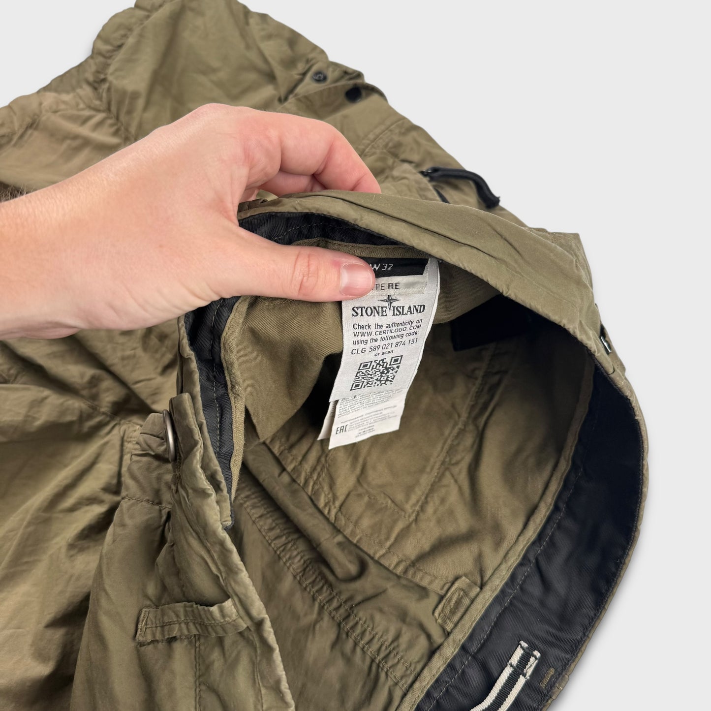 Stone Island Tela Olive Cargo Shorts W32