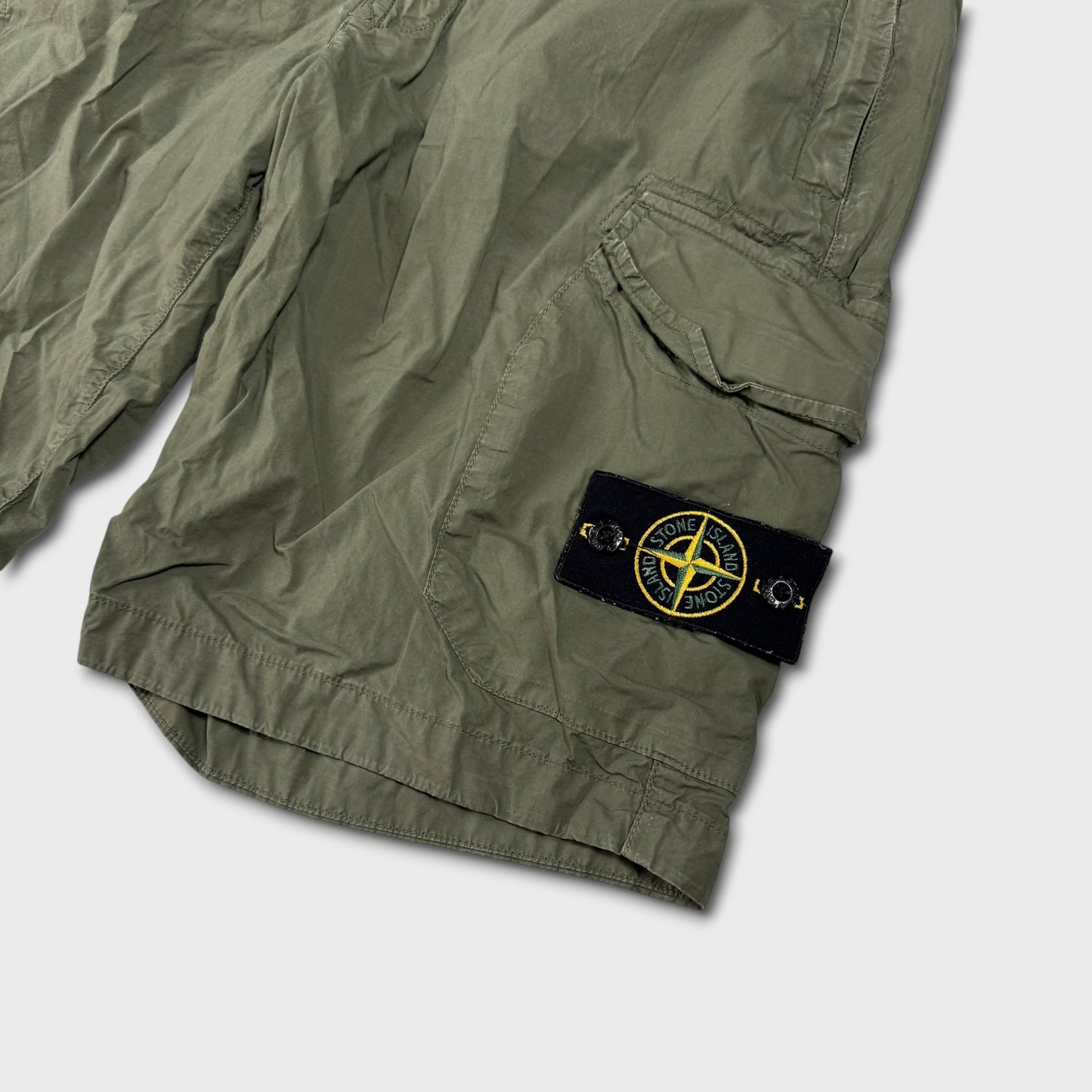 Stone Island Badge Cargo Shorts W31