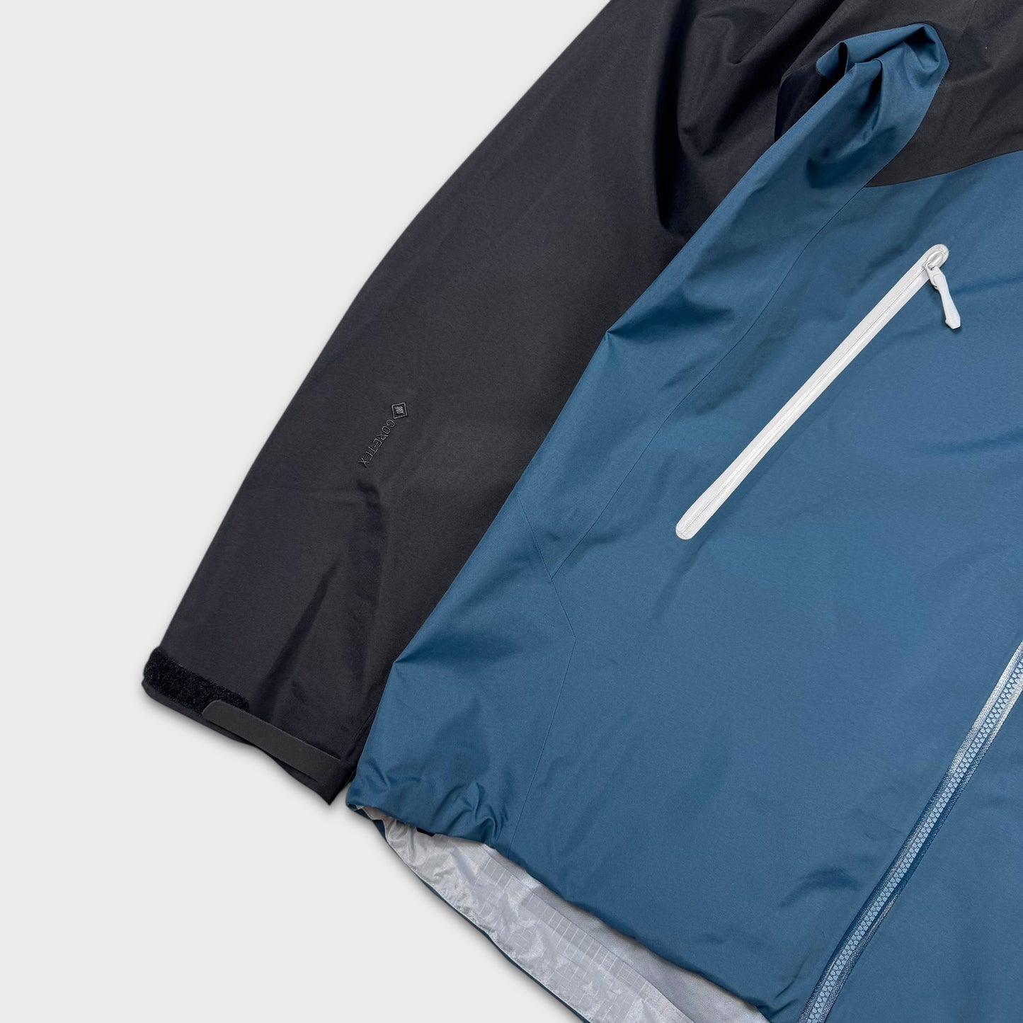 Arc’teryx 2025 Beta Goretex Jacket BNWT M