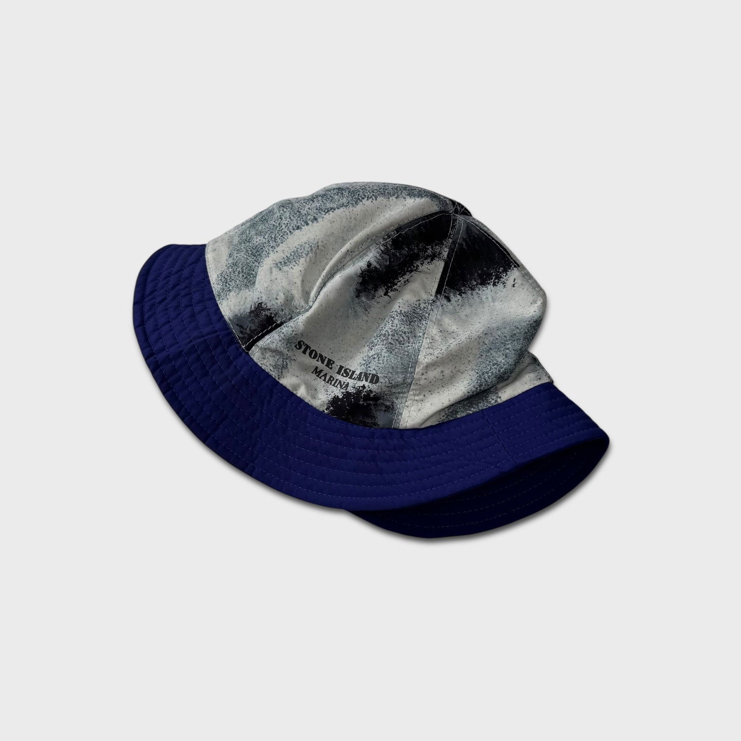 Stone Island Reversible Goretex Marina Bucket Hat L