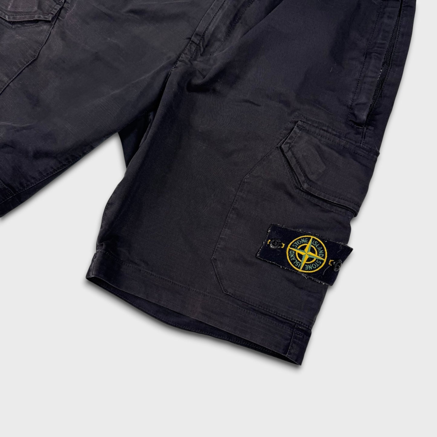 Stone Island Black Badge Cargo Shorts W32