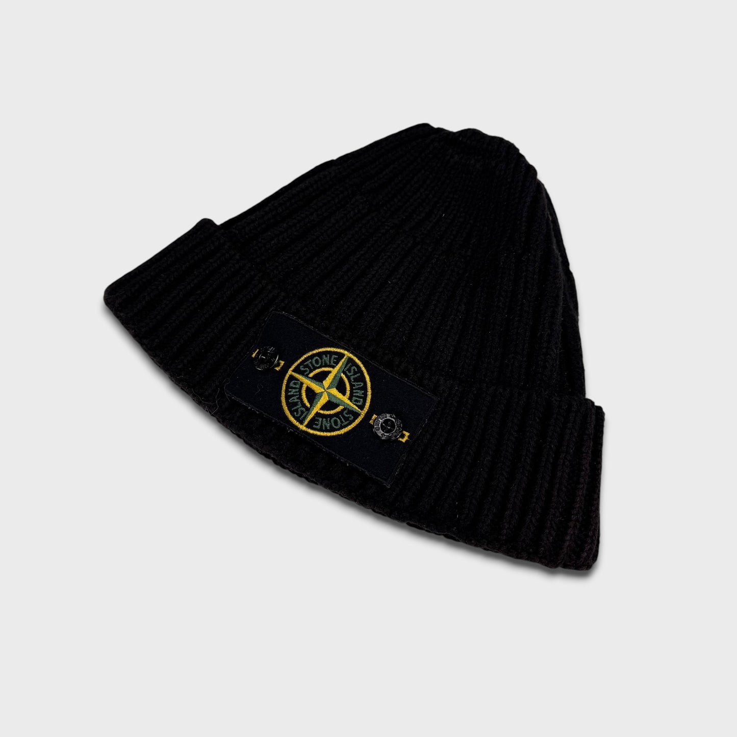Stone Island Black Badge Ribbed Beanie