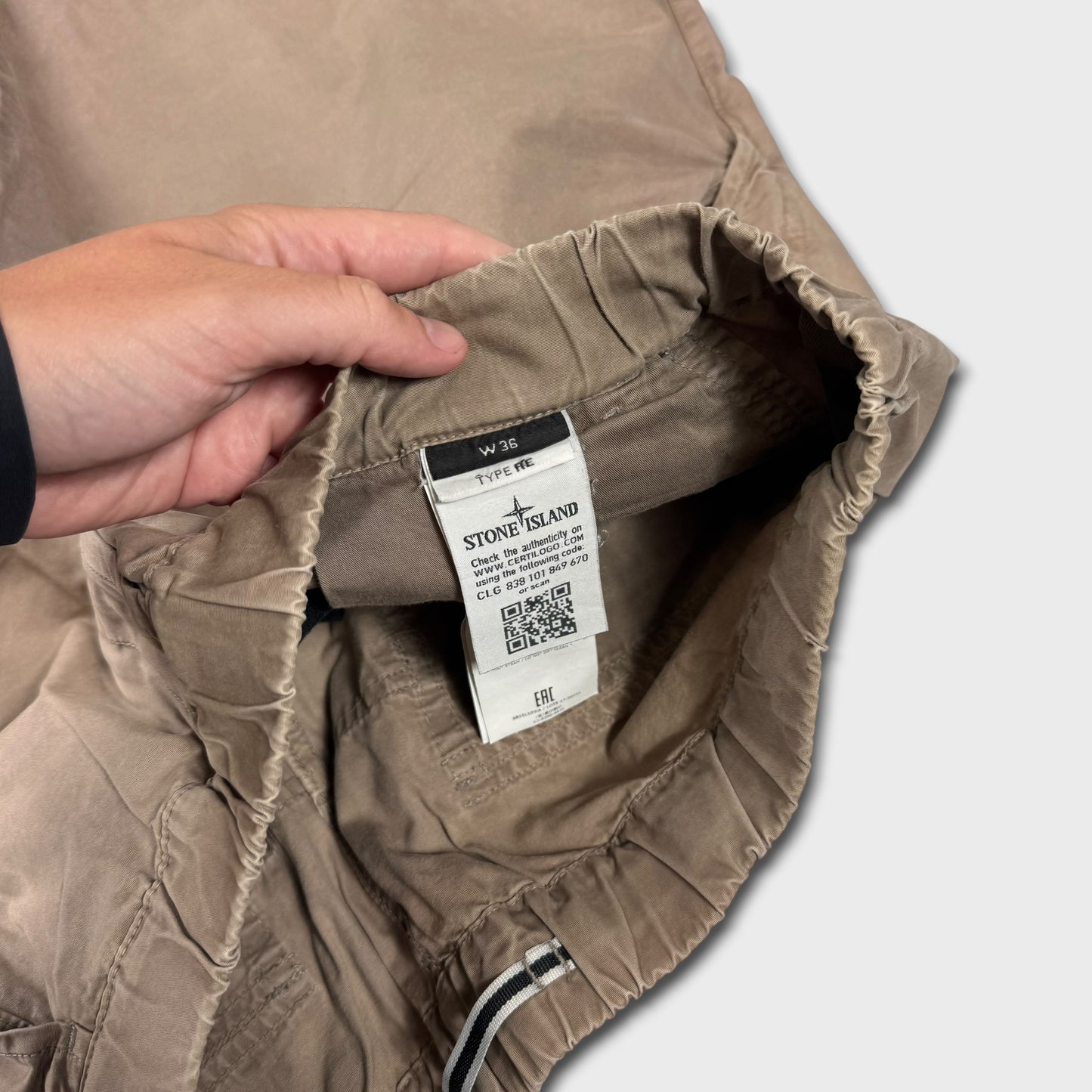 Stone Island Badge Cargo Shorts W36